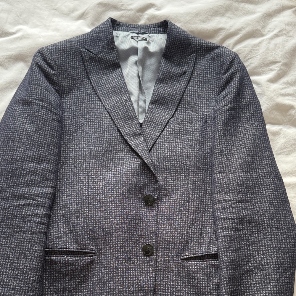 Giorgio Armani Men's Classic Gray Blazer
